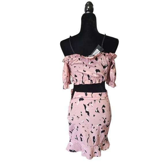 NWT Nasty Gal Leave Your Mark Crop Top And Ruched Skirt Set Size 2 - Picture 4 of 10